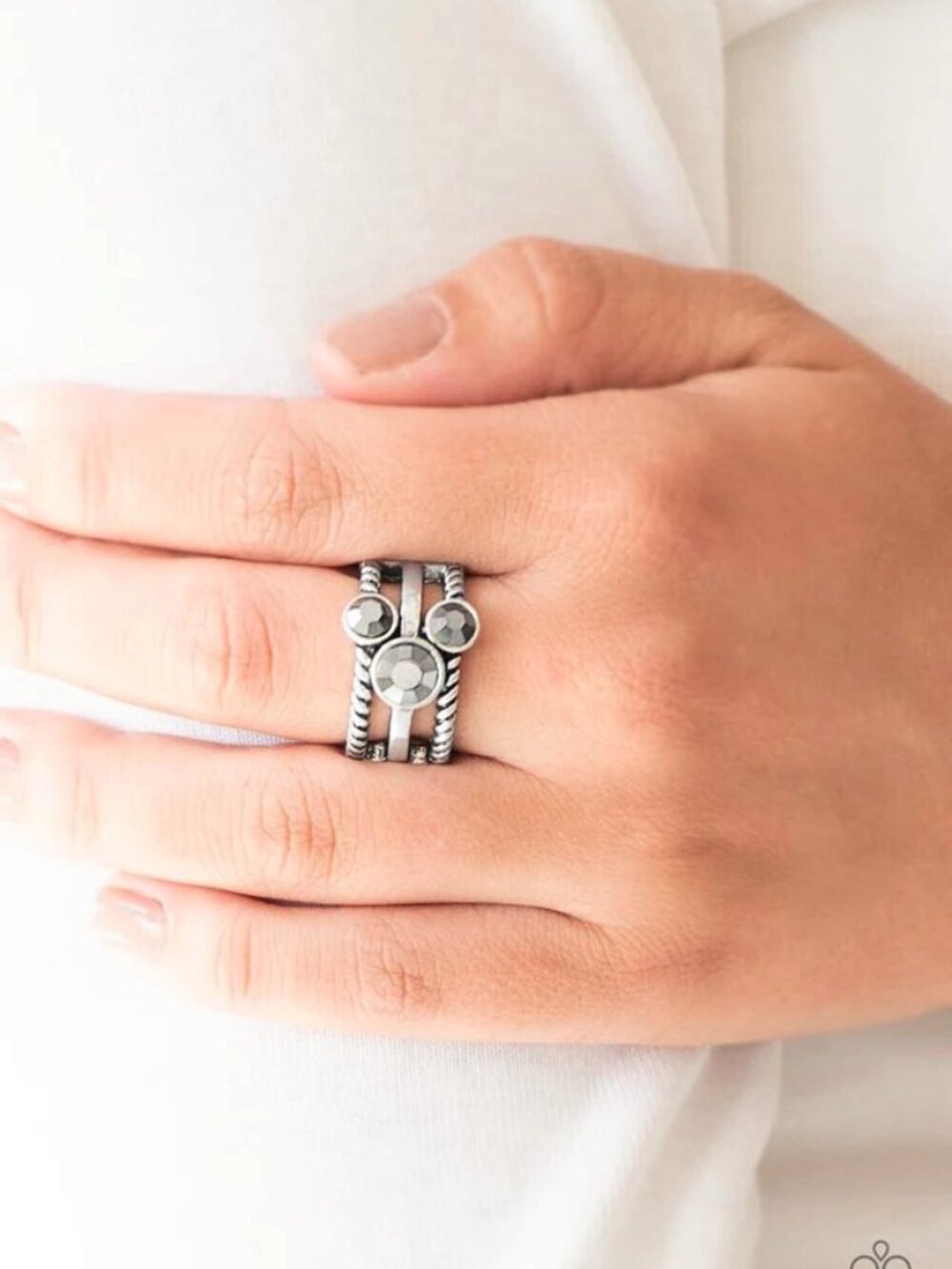 Paparazzi Jewelry Accessories - Head In The Stars - Silver Ring - Vintage